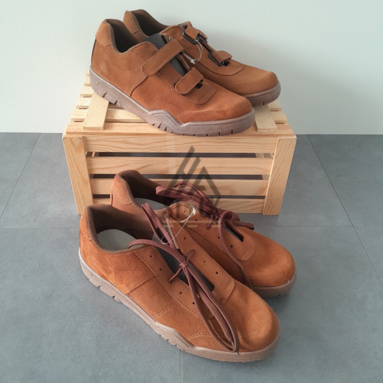 Chaussures marron CUIR -  18 paires